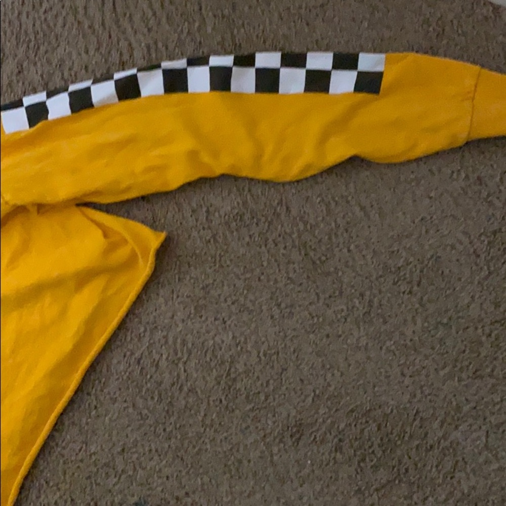 Crop top - Picture 2 of 4